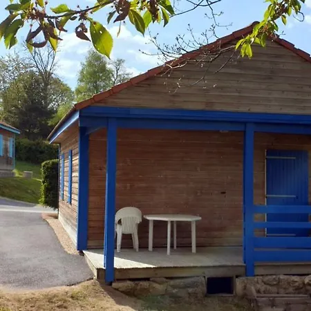 16 Chalet Hibiscus *